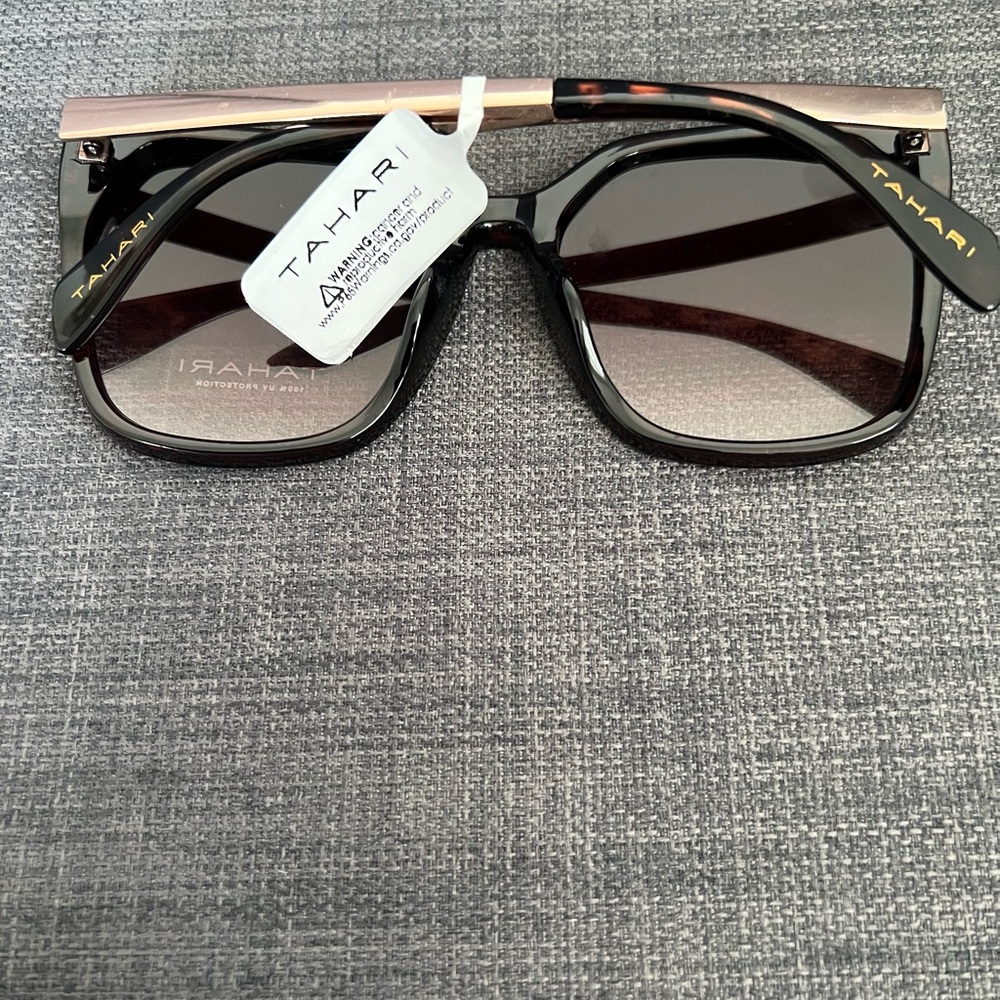 NWT TAHARI SUNGLASSES EYEWEAR ACCESSORY - Picture 6 of 6